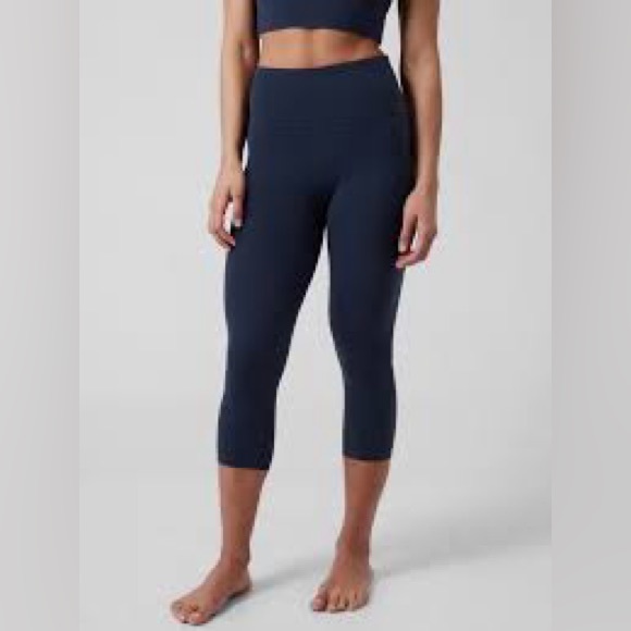 Athleta Elation Capri (Navy) - Picture 1 of 3